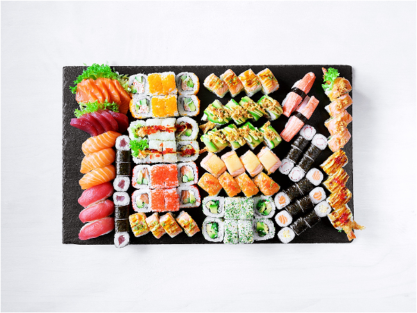 Party package sushi (100 pieces)