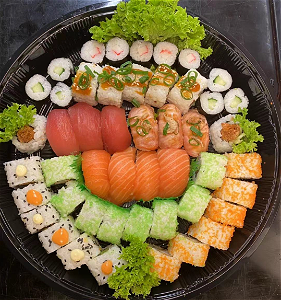 Sushi Box Familie XL (48st) zondag voor 16uur bestellen