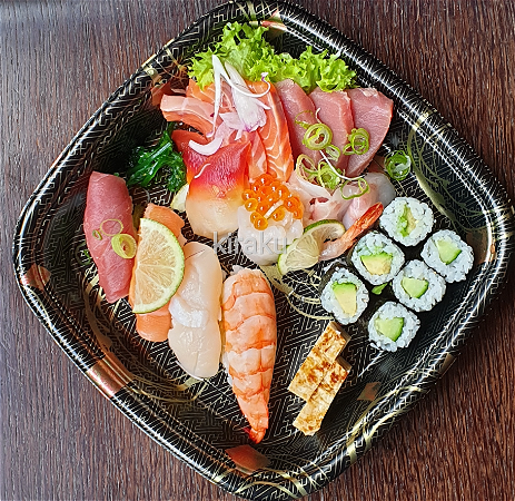 sushi & sashimi mix met soep (1 persoon)