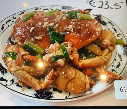 Krab met gember en bosuitjes 姜葱炒蟹