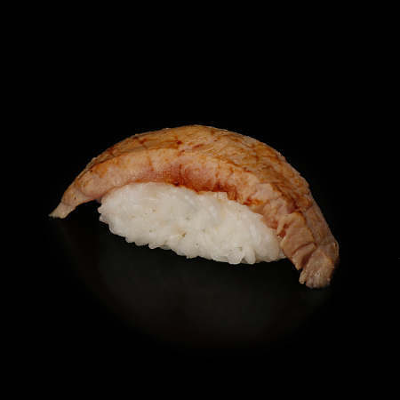 Flamed tuna nigiri - 2 stuks