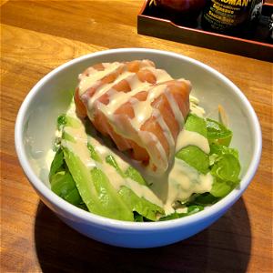 Sake sashimi salad