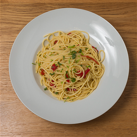 Spaghetti Aglio Olio e Pereroncino