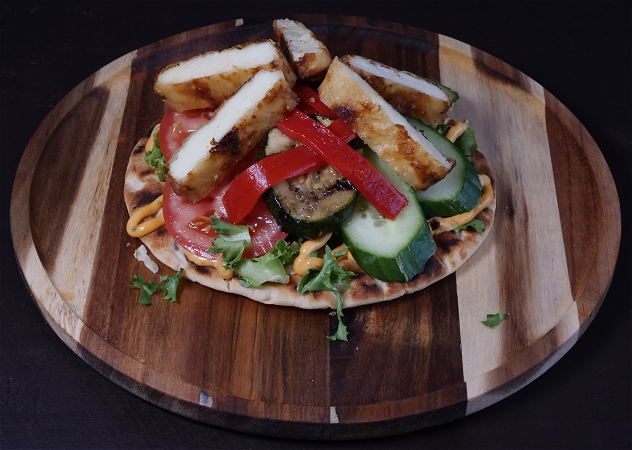 PITA HALLOUMI