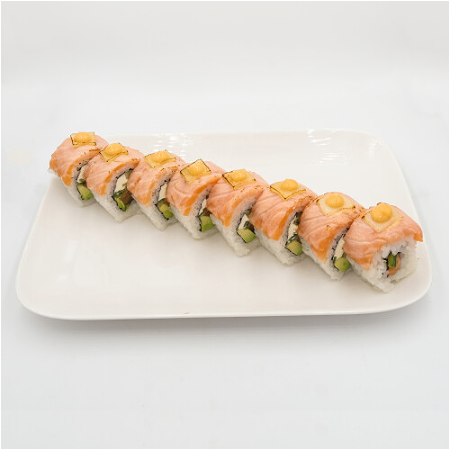 Flamed salmon cheese roll