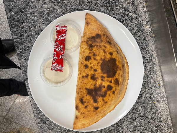 Pizza calzone lamsshoarma, 32 cm