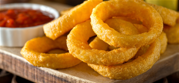 Gefrituurde uienringen