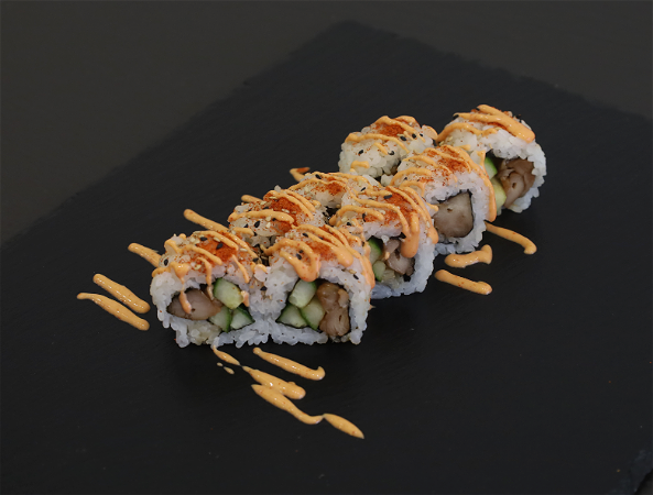 Spicy Salmon Roll (8 pcs)