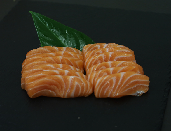 Salmon Sashimi (12 pcs)