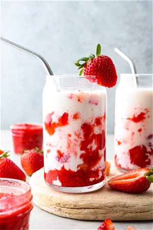 Strawberry milk 🍓草莓奶