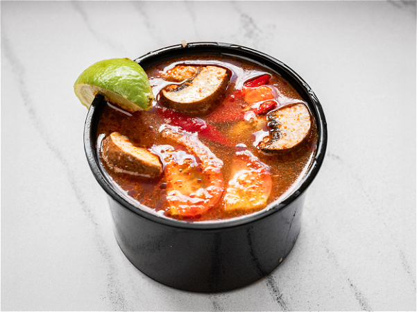Tom yam kai