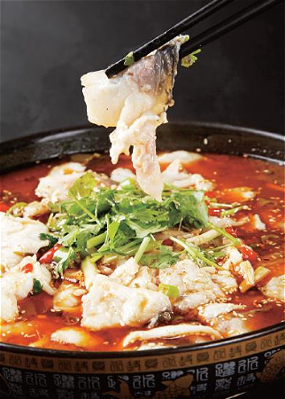 四川水煮鲈鱼 Gekookte vis in Sichuan peper boullon