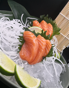 Fresh Salmon Sashimi (6pc)