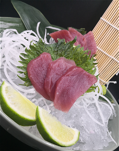 Fresh Tuna Superior Sashimi (6pc)