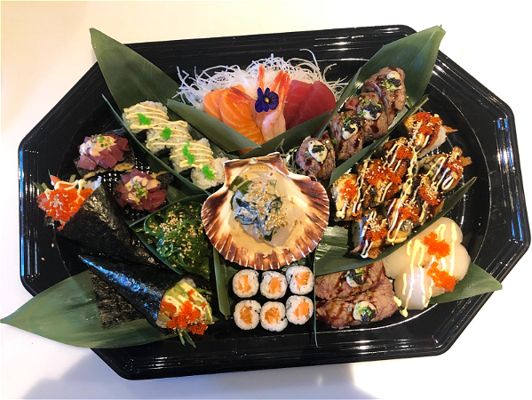 Premium Sushi Box Asiania For 2 pers(43pc)