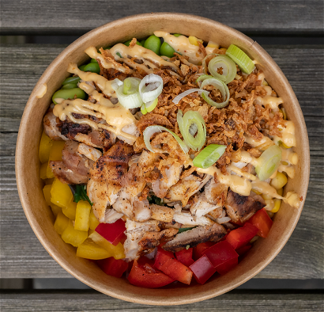 Hot chicken bowl
