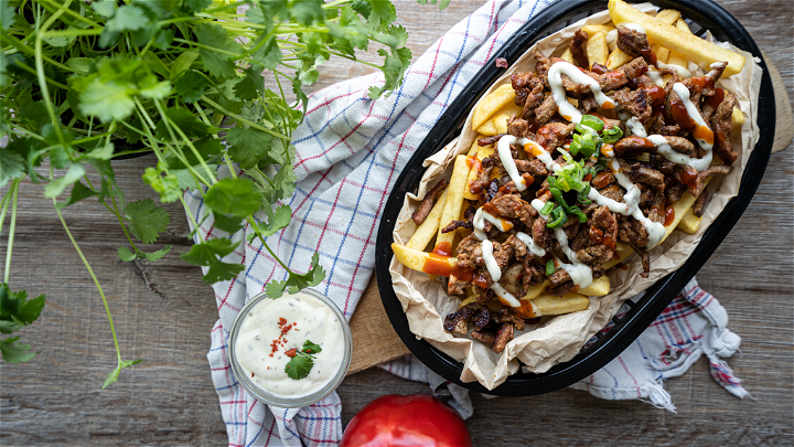 Loaded fries shoarma (shawarma)