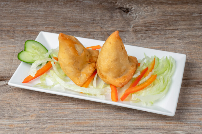 Vegetarian samosa (2 Stuks)