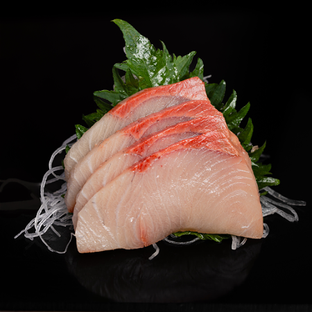 Sashimi hamachi