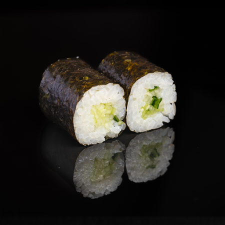 Cucumber maki