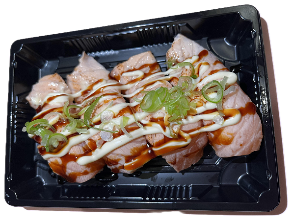 Geflambeerde zalm nigiri