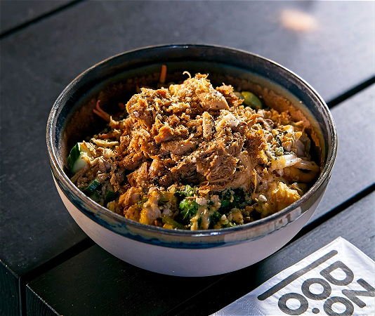 Pulled Chicken Poké Bowl