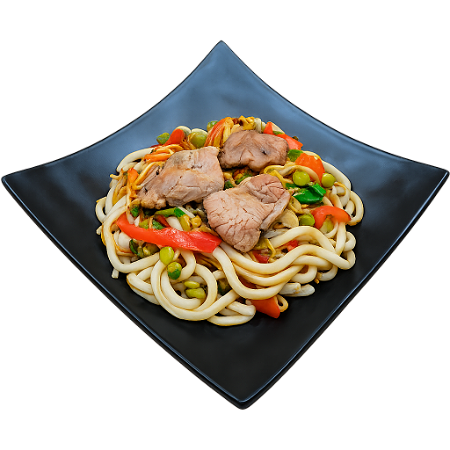 Beef fried udon in black pepper sauce