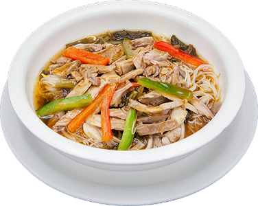 Rice vermicelli soup with duck fillet and pickled vegetables