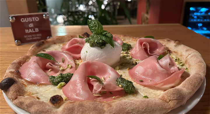 Pizza Mortadella