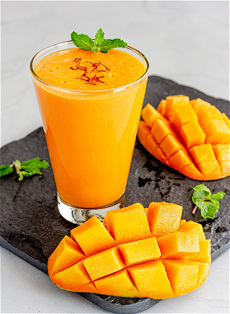 Mango lassi