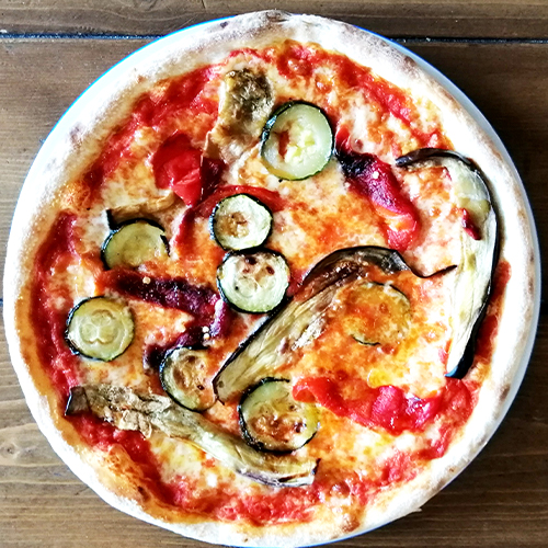 Pizza con verdure grigliate