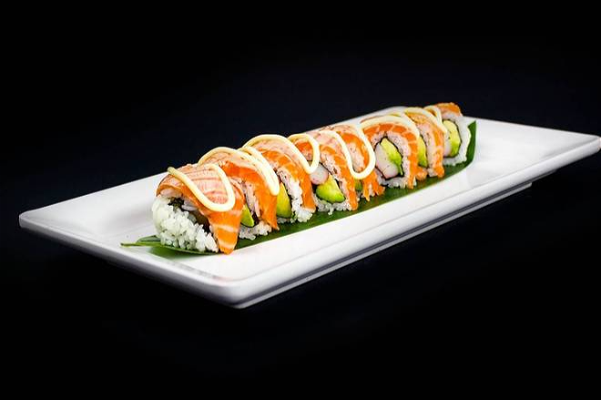 Zalm flame special roll