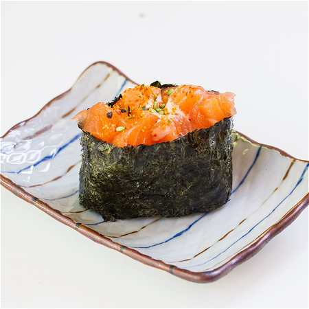 Spicy salmon nigiri