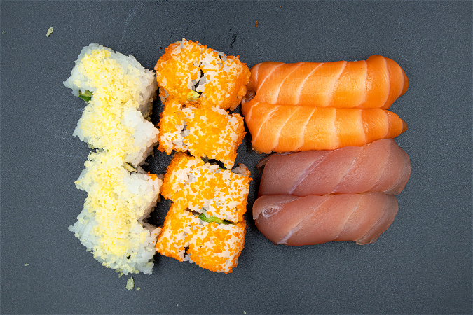 Sushi box 9