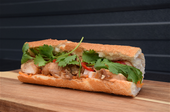 Banh mi chicken 