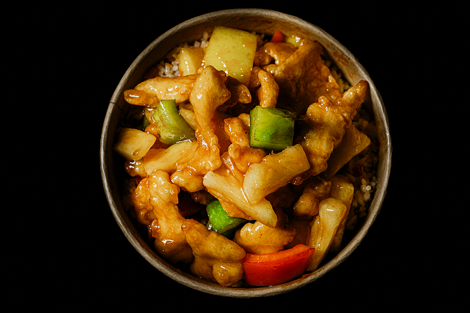 Warme Pokebowl met kip hawai