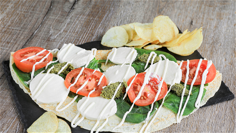  Mozzarella spinach wrap