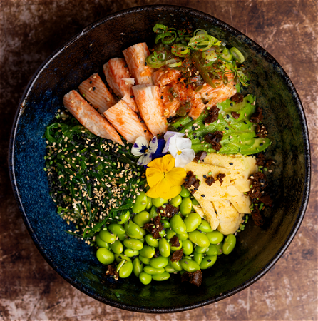 POKE BOWL SPICY SALMON