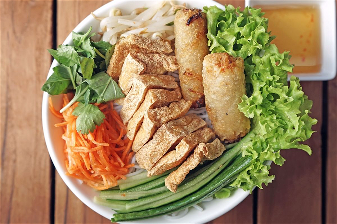 BUN DAUHU | Tofu salad bowl