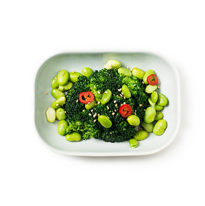 BROCCOLI-EDAMAME SALADE MET SESAMSAUS