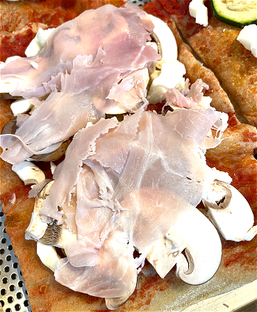 Prosciutto e Funghi