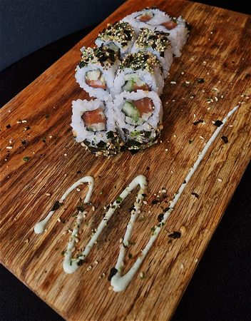 salmon maki