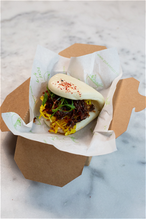 Bao bun pulled beef