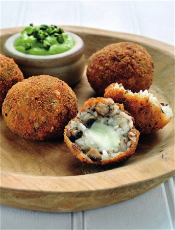 Mini augurken kroket ( 5 stuks )