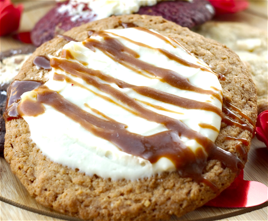Salted Caramel Cheesecake Cookie 