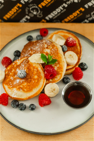 Pancakes with Fruit 