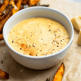 Cheddar cheese sauce
