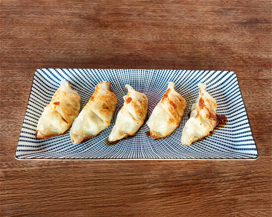 Chicken Gyoza (dumplings) 鶏ギョーザ