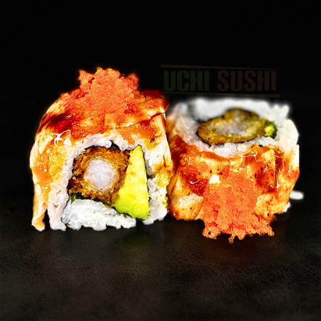 Flamed salmon roll