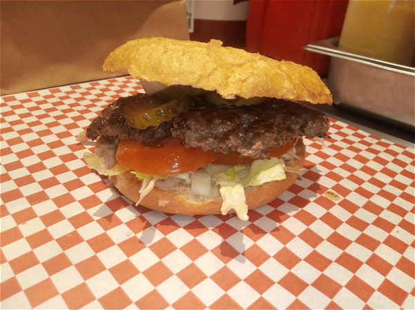 Angry jalapeño beefburger
